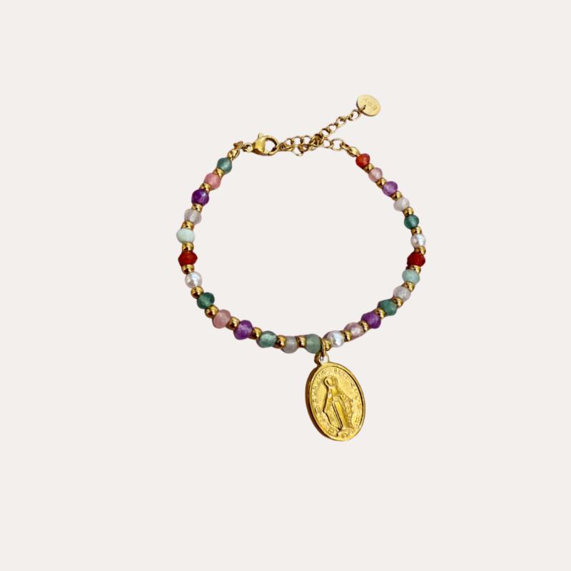 Pulsera fina de abalorios multicolor con Virgen del Rocío