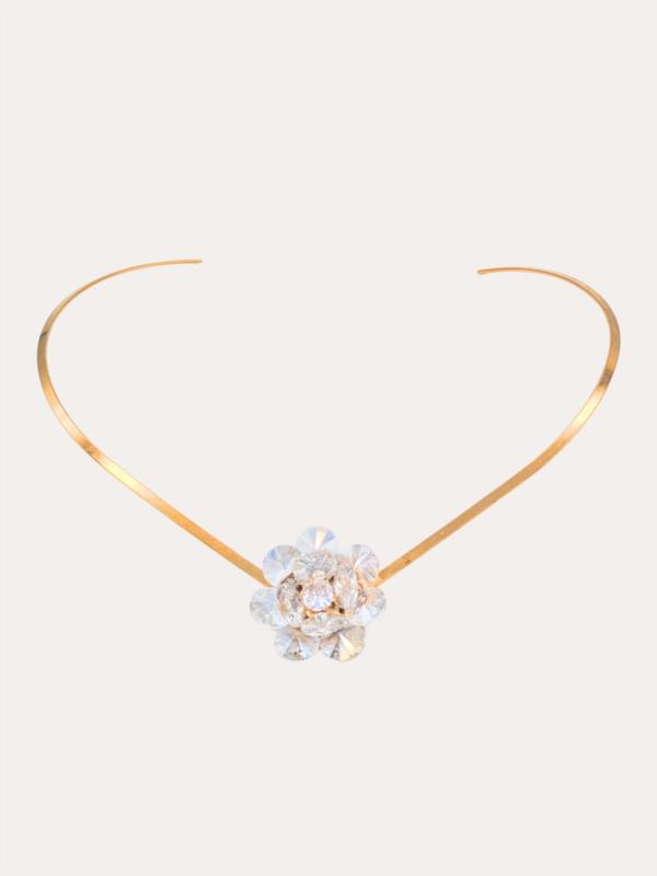Collar Dorado con Flor de Cristales