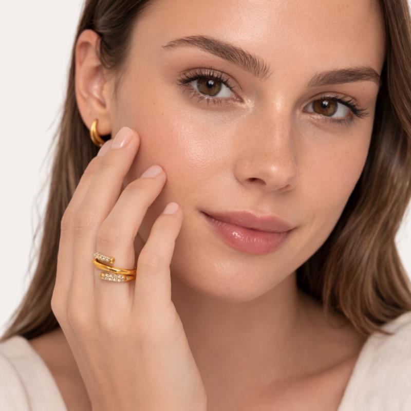 Anillo Minimilasta Tres Curvas Dorado