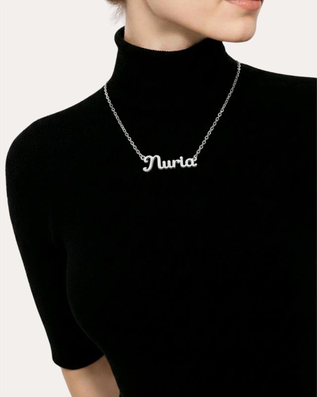 Collar de Nombre Personalizado "Nuria"  en Acero Inoxidable Plateado
